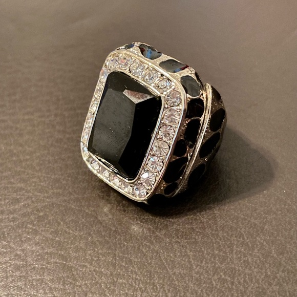 Cocktail Ring - Picture 7 of 8